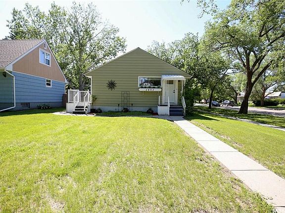 3rd image of 2802 McTavish STREET