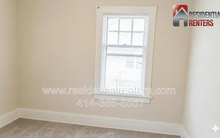 3002 N Frederick Ave — Photo 6