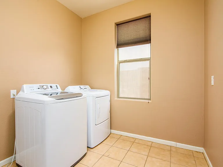 21357 N Liles Ln — Photo 25