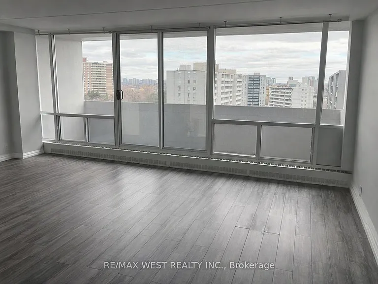 2 Glamorgan Ave #1112 — Photo 2