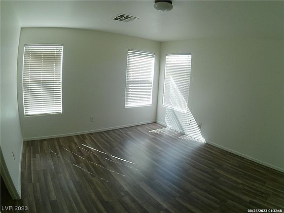 3rd image of 11987 Giles St