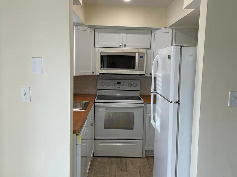 1005 Flanders Ln #1-2 — Photo 7