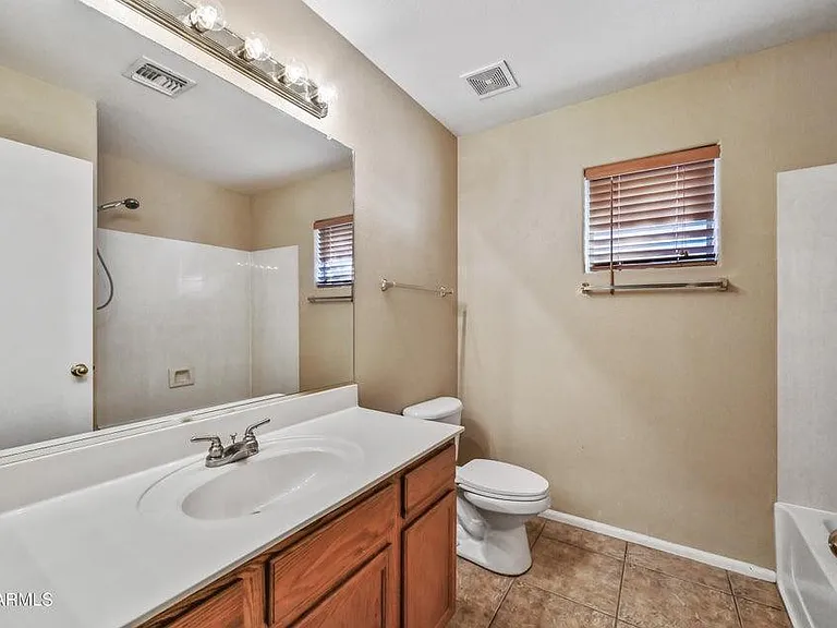 10930 W Wilshire Dr — Photo 16