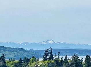 1706 S 258th St, Des Moines, WA 98198