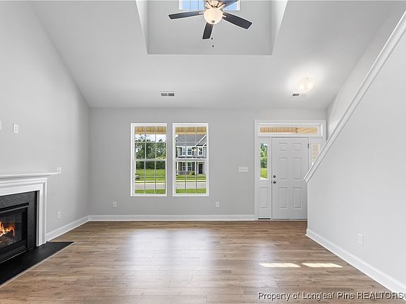 5th image of 274 Pinnacle Ct