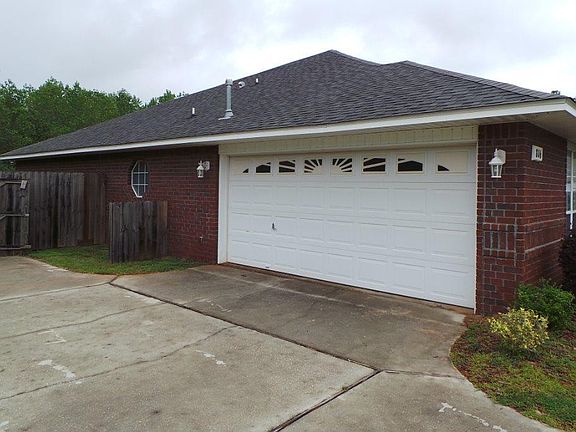 2nd image of 806 Chesapeake Trl