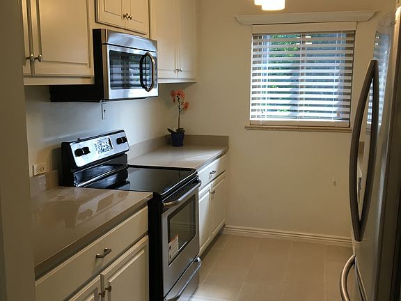 New Kitchen and appliances