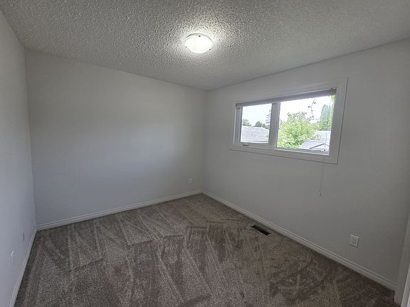 5th image of 4245 85th St NW