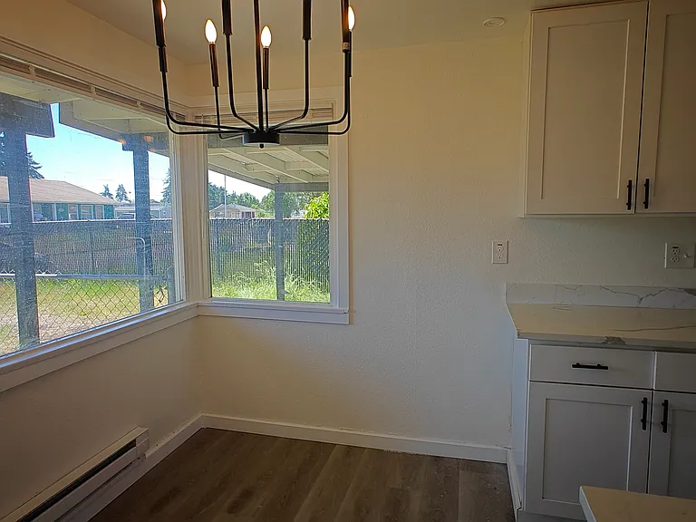 4931 Yew Ln SW — Photo 9