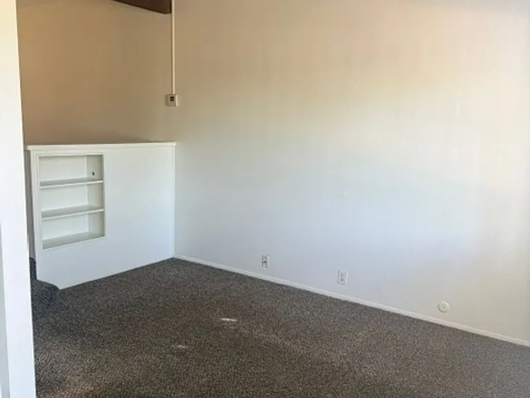 4171 California Ave #18 — Photo 4
