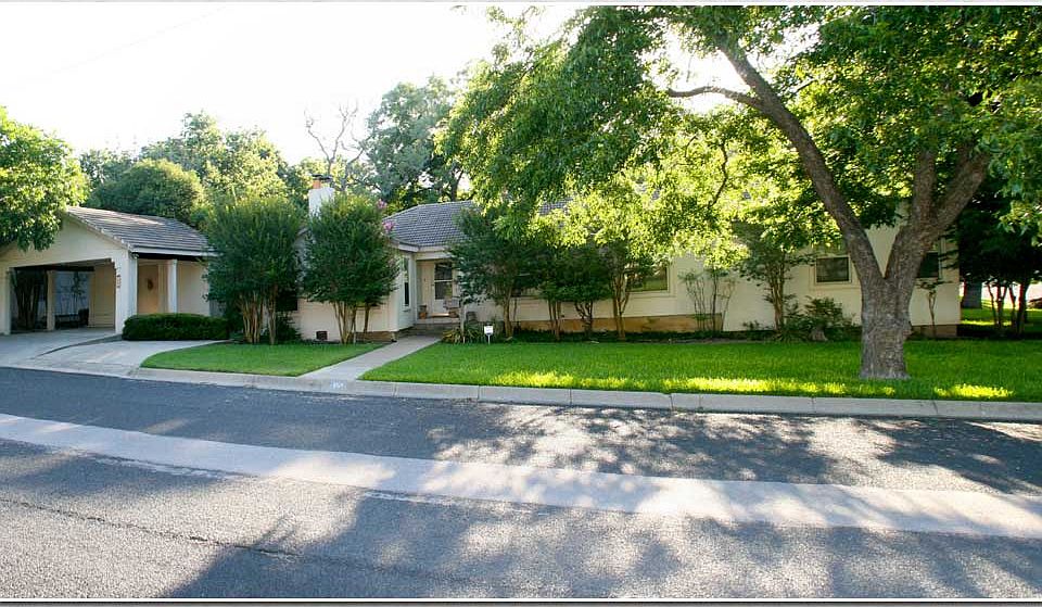 1st image of 205 S Arnold St