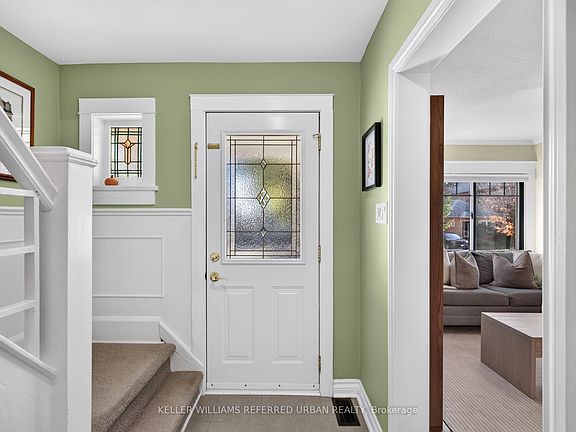 4th image of 54 Albani St