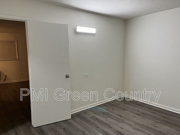 5th image of 2540 E 7th St Unit 2
