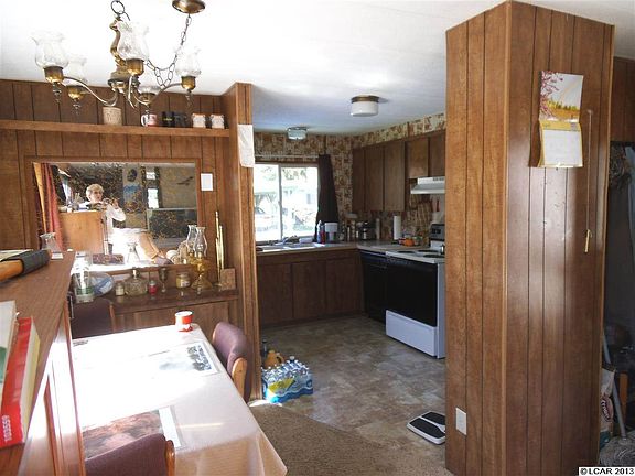 4th image of 111 N Park St