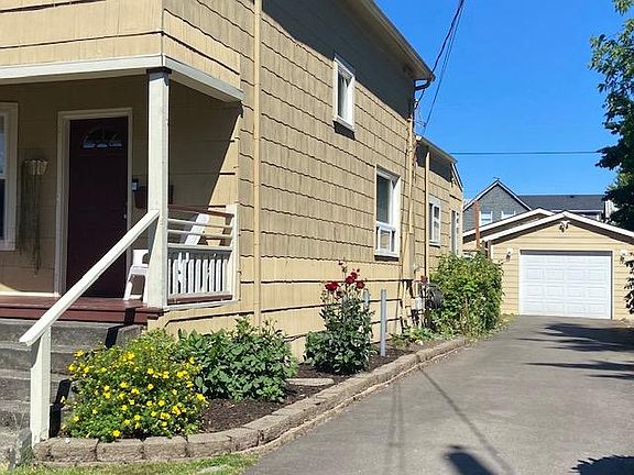 2nd image of 3813 N Gove St