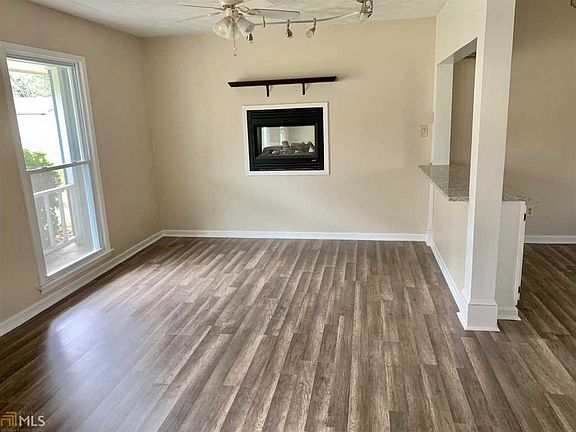 5th image of 130 Arthur Ct