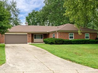 2915 Homeway Dr, Dayton, OH 45434