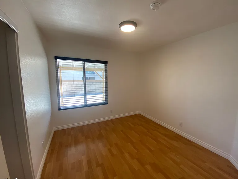 5828 W Avenue L11 — Photo 12
