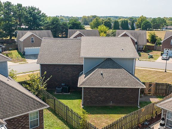 3rd image of 995 Culverson Ct