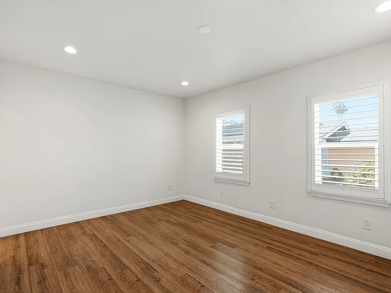 720 S 3rd Ave — Photo 23