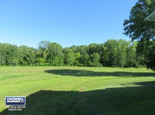 1471 Fox River Dr, De Pere, WI 54115