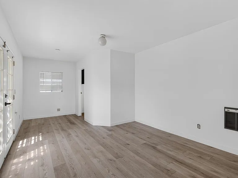 4260 Maplewood Pl — Photo 27