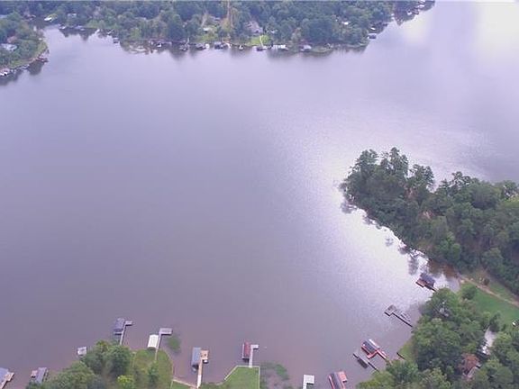 4th image of 143 Pinewood Dr