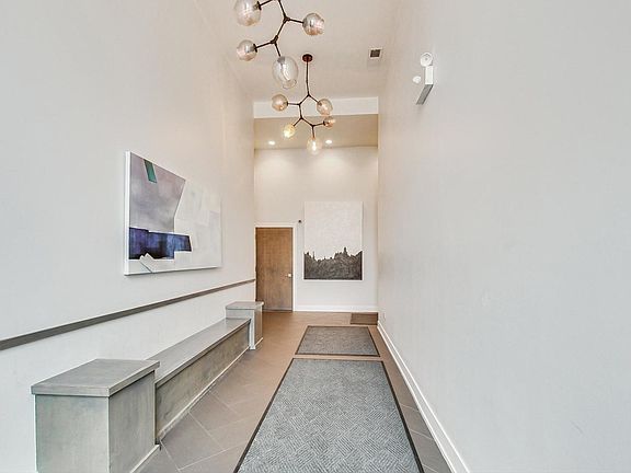 2nd image of 1625 N Burling St Unit 201