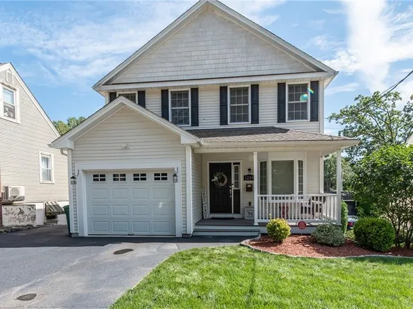 1289 Diamond Hill Rd, Woonsocket, RI 02895