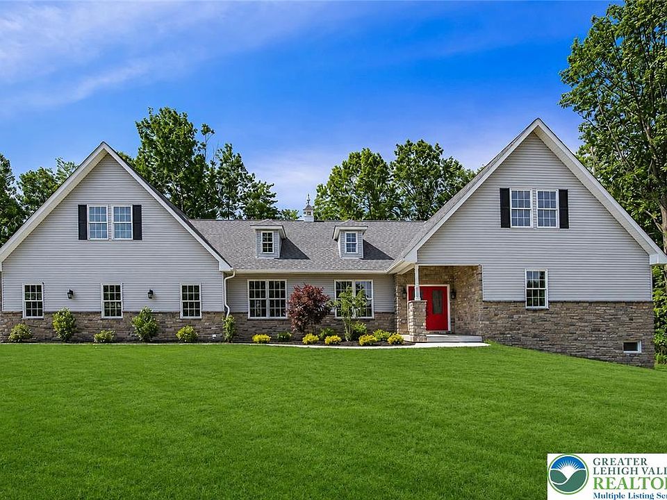 1st image of 2640 Eagle Lane Lower