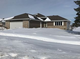 928 Jessica Trl, Winnebago, IL 61088