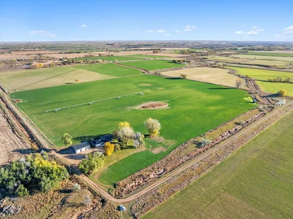 19245 Highway 79, Vale, SD 57788