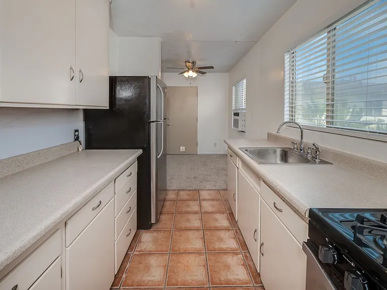 4159 Adams Ave — Photo 13