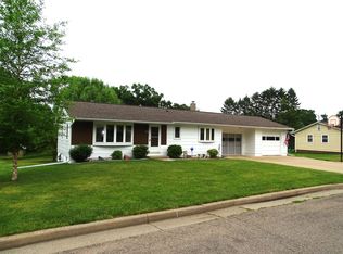 922 Auth St, Durand, WI 54736