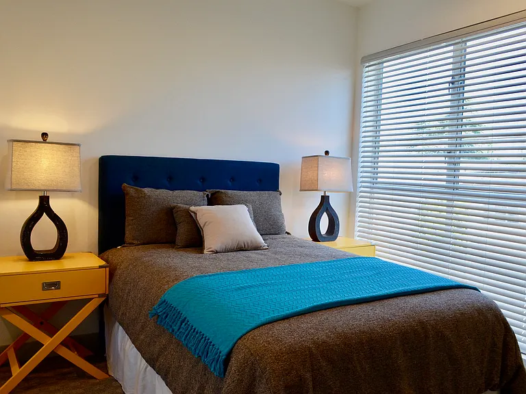 Lido Apartments - 4025 Grandview — Photo 33