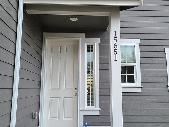 3rd image of 15651 View Dr SE