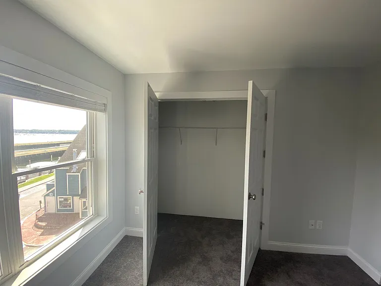 57 Wharf St #2E — Photo 8