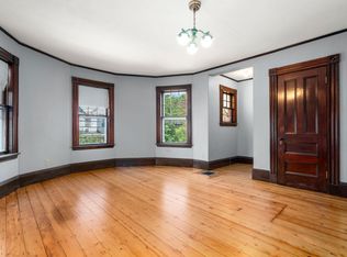 48 Auburn St, Brookline, MA 02446