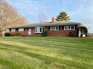 55 Primrose Rd, Hardwick, NJ 07825