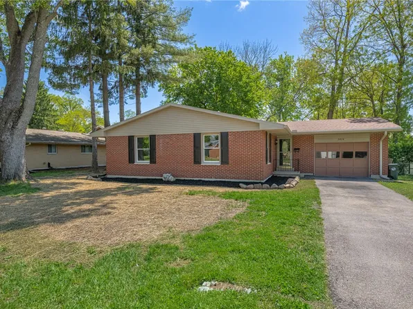 2434 Barnett Dr, Bellbrook, OH 45305