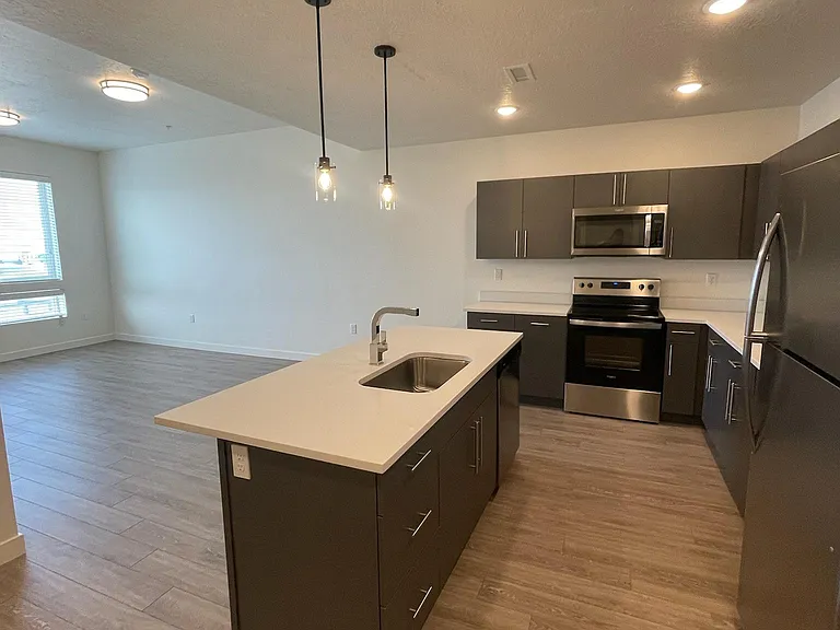 Canyon Vista — Photo 93