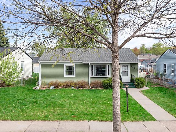 5th image of 1675 Iowa Ave E