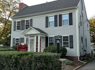 18 North St APT 3, Plymouth, MA 02360