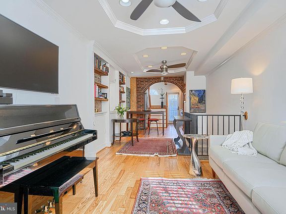 3rd image of 1201 S Highland Ave