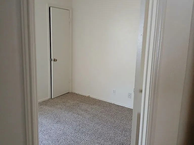 8005 Copper Trail Dr — Photo 11