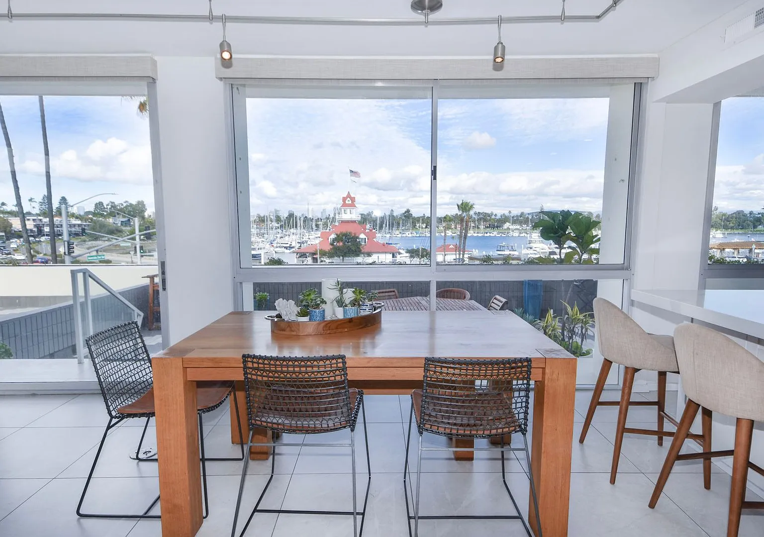 1710 Avenida Del Mundo #108 — Photo 3