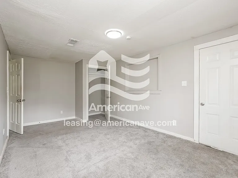 1428648_010_bedroom_11.jpg