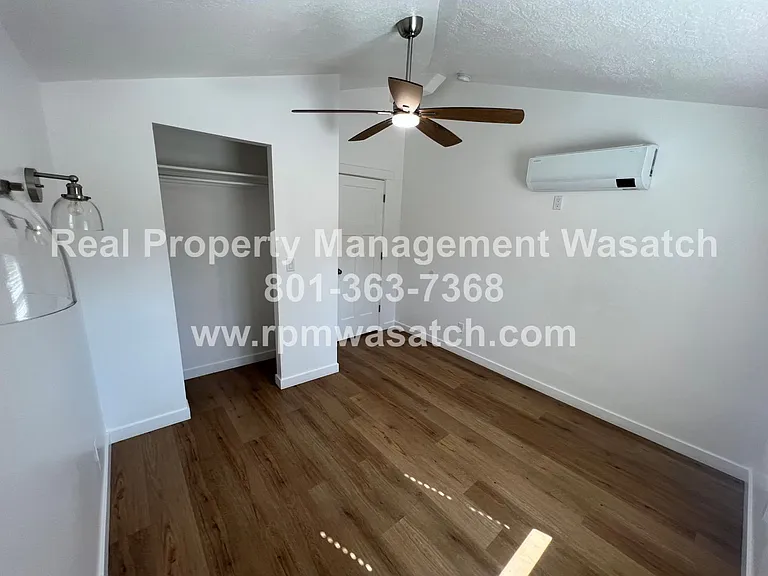 1388 Country Ln — Photo 40