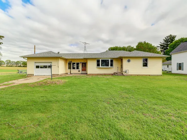 1134 W Main St, Thomson, IL 61285