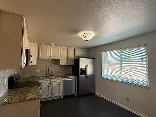 1438 Hover St #3 — Photo 1